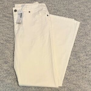 Chicos NWT size 1  divine Twill Barely Flare pants